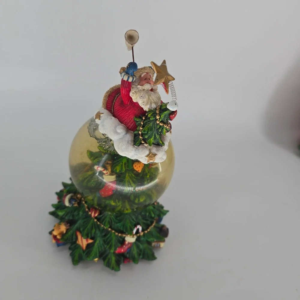 Vintage JCPenney Musical Santa Christmas Tree Snow Globe 2005 Box